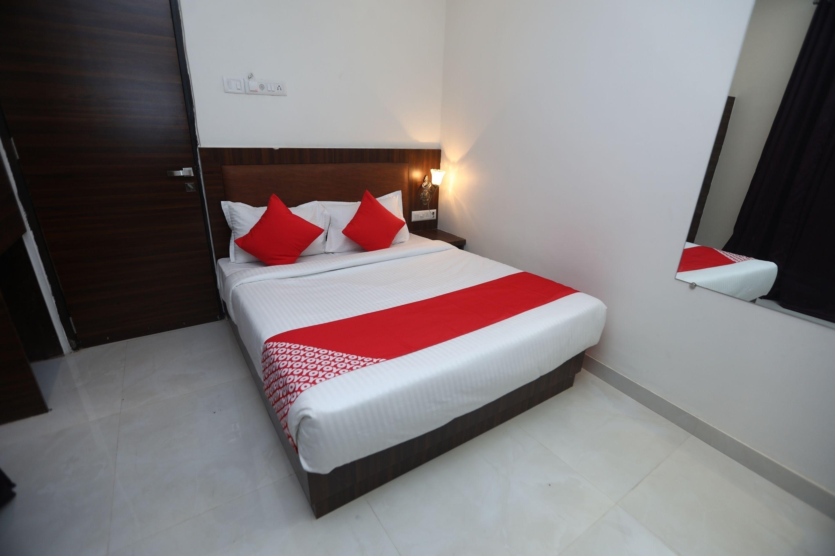 Oyo 24293 Amana International Hotel - Mumbai — Photos 1